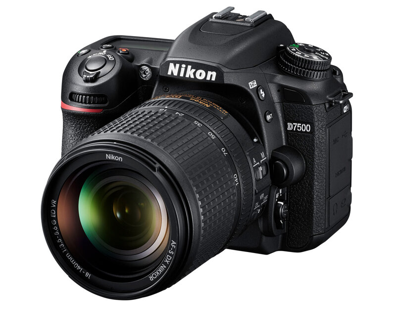nikon-d7500-af-s-dx-18140-f3556g-ed-vr-4-anni-di-garanzia-nital
