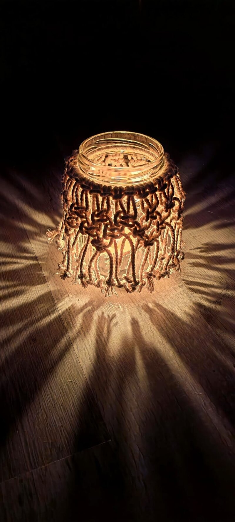 barattolo-in-vetro-rivestito-in-macrame barattolo-in-vetro-rivestito-in-macrame