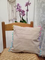 cuscino-con-pompon-fodera