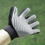 guanto-per-pettinare-e-massaggiare-animali-domestici-relpet-innovagoods