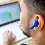 auricolari-wireless-con-custodia-di-ricarica-blue-innovagoods