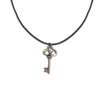 collana-in-corda-nera-con-ciondolo-chiave