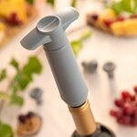 pompa-per-sottovuoto-e-tappi-per-il-vino-winuum-innovagoods-4-tappi-di-sughero
