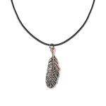 collana-in-corda-nera-con-ciondolo-piuma