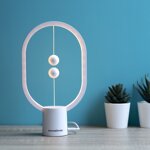 lampada-equilibrio-con-interruttore-magnetico-magilum-innovagoods-magilum