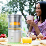 estrattore-di-frutta-ricaricabile-automatico-juisso-innovagoods