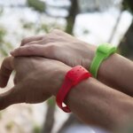 bracciale-anti-zanzare-alla-citronella-innovagoods