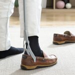 infila-sfila-calze-e-calzascarpe-shoeasy-innovagoods