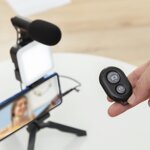 kit-vlogging-con-luce-microfono-e-telecomando-plodni-innovagoods-6-pezzi