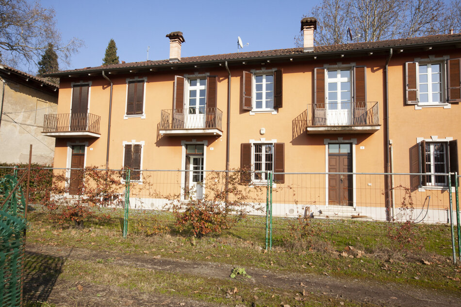 Bosco Immobiliare | Il retro della casa nel Borgo del Castello di Mirazzano