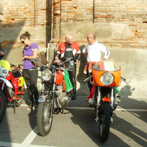Raduno auto-moto d'epoca Maleo 2009 Laverda 1000 3 cilindri 1976 replica Bol d'Or