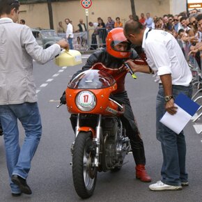 Raduno auto-moto d'epoca Maleo 2009 Laverda 1000 3 cilindri 1976 replica Bol d'Or
