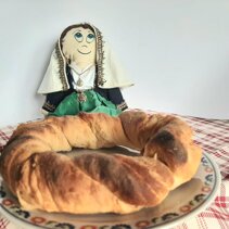 pizza con i cicoli di maiale