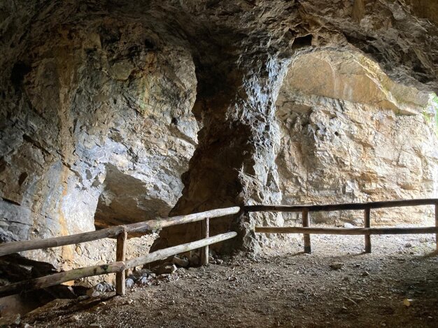 Momenti del progetto miniera di Dossena