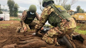 eefacbcc-56d9-4348-b7c0-da4f9158b699 eefacbcc-56d9-4348-b7c0-da4f9158b699