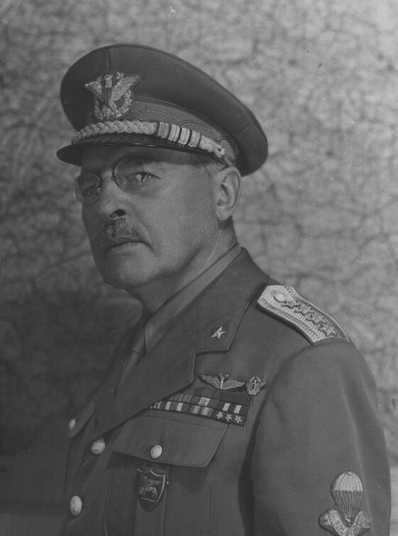 7f9c04bb-c1d3-4a39-9a51-8808155544e6