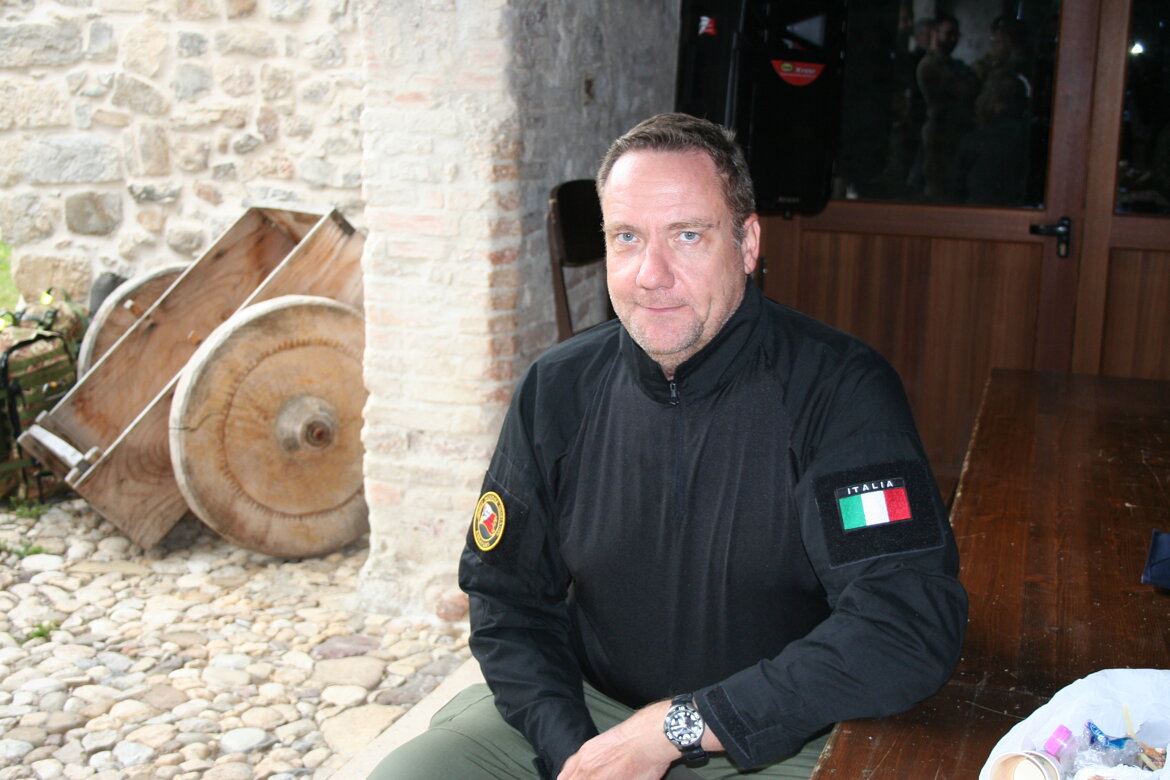 4e217a02-89fc-45ec-accc-18749b212665