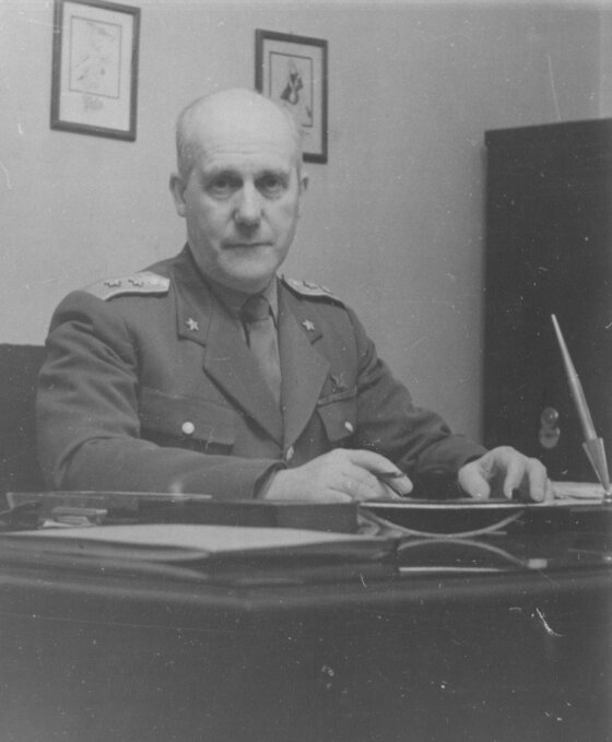 d4e4b840-dca7-49ac-816e-f5604717cacb