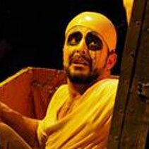 Teste tonde teste a punta (Brecht) Comteatro