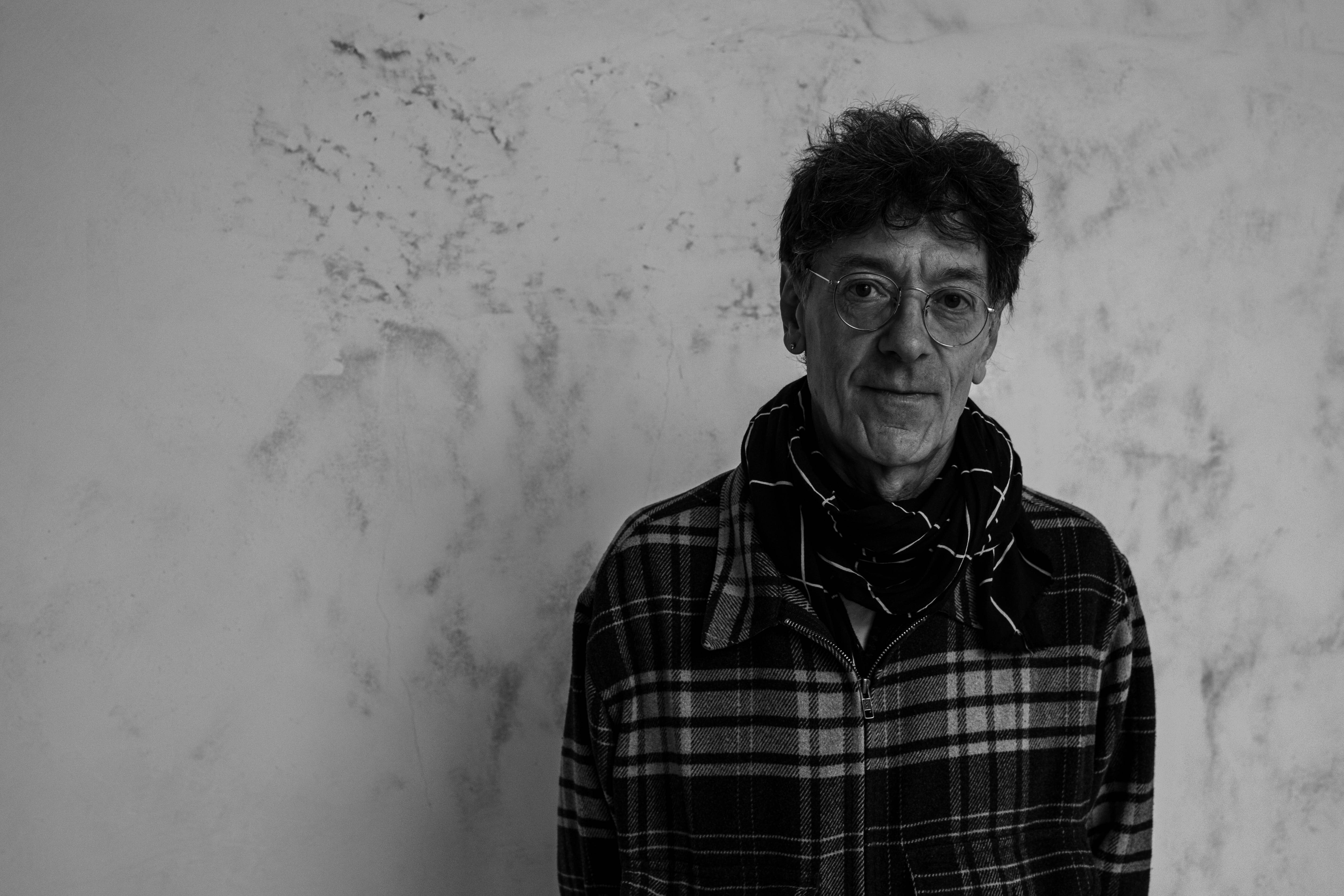 Pregate per ea: tra storia, memoria, lingua e i CSI. Massimo Zamboni parla a Donato Zoppo