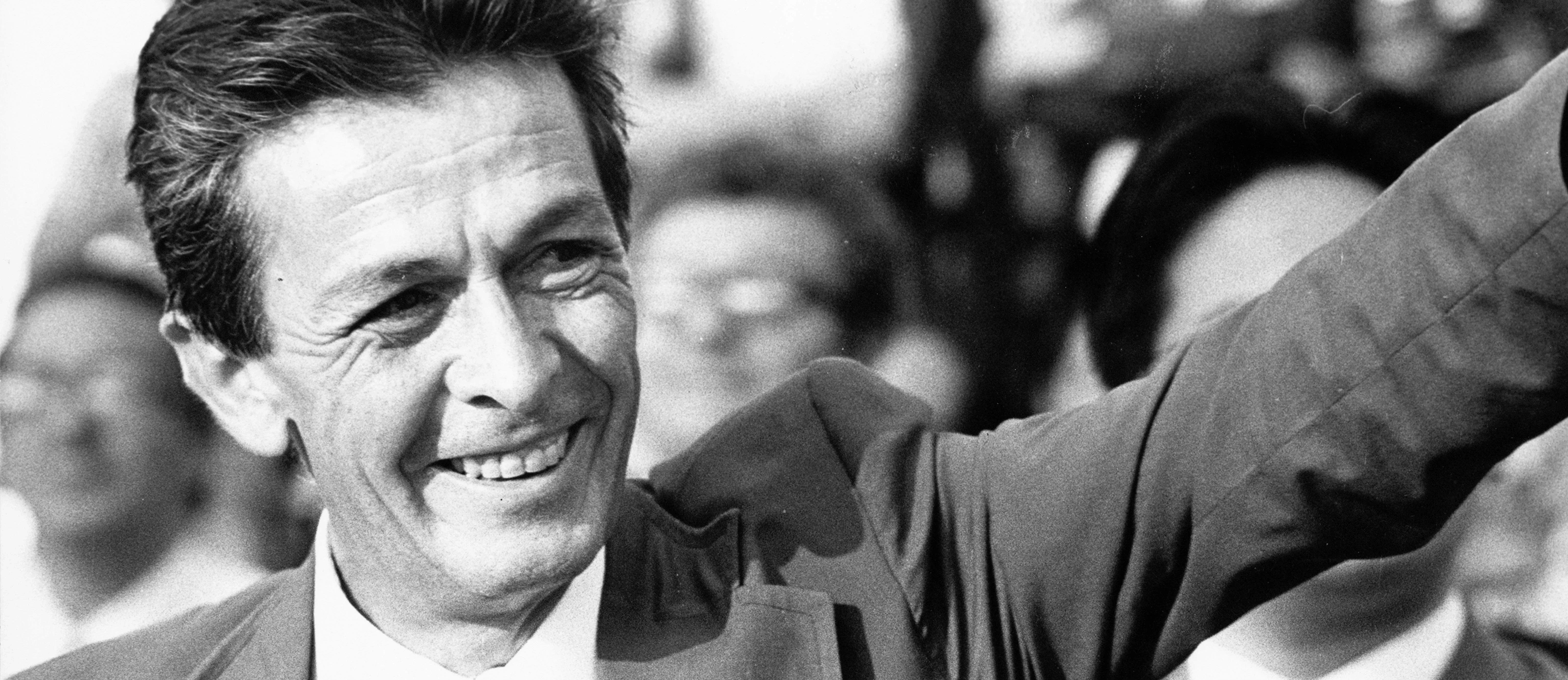 Un ritratto personale e intimo di Enrico Berlinguer, tra amicizia, politica e memoria Un ritratto personale e intimo di Enrico Berlinguer, tra amicizia, politica e memoria