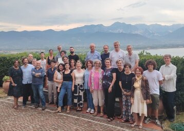 ab604047-18f4-410b-99d7-5ce46da8e639 ab604047-18f4-410b-99d7-5ce46da8e639