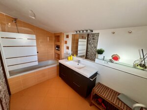 img_9359.jpeg img_9359.jpeg