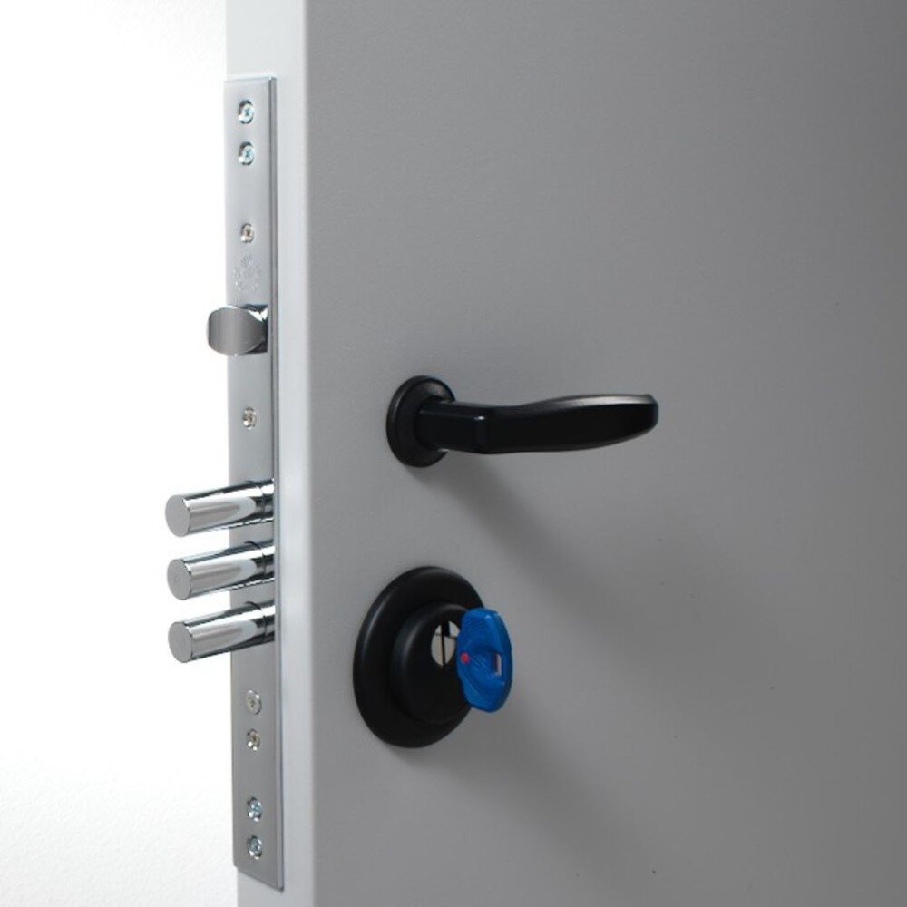 Novità: porta blindata da cantina!