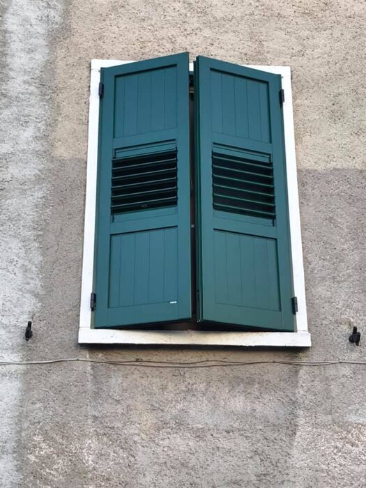 persiane genovese.jpeg persiane genovese.jpeg