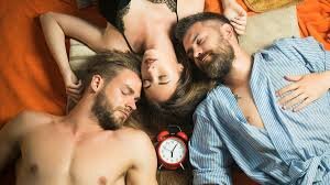 La sessualità nelle coppie eterosessuali: la non-monogamia, lo scambismo e il poliamore La sessualità nelle coppie eterosessuali: la non-monogamia, lo scambismo e il poliamore