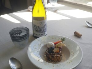 Primo piano della bottiglia di Moscato d'Asti DOCG della nostra linea MAXIMA