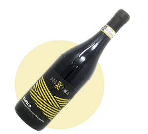 Primo piano bottiglia di Barolo DOCG della nostra linea MAXIMA