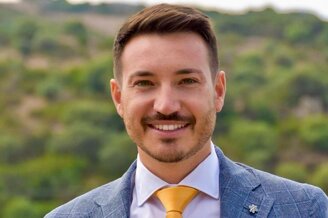 093726c7e752cf8c5bbf93b2ecf1e54856f130a8