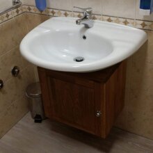 Mobiletto sotto lavandino in rovere