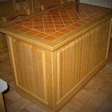 Isola in acero con piastrelle