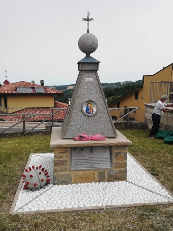 755926ec-3ecb-4d71-81cf-ee686641731f 755926ec-3ecb-4d71-81cf-ee686641731f