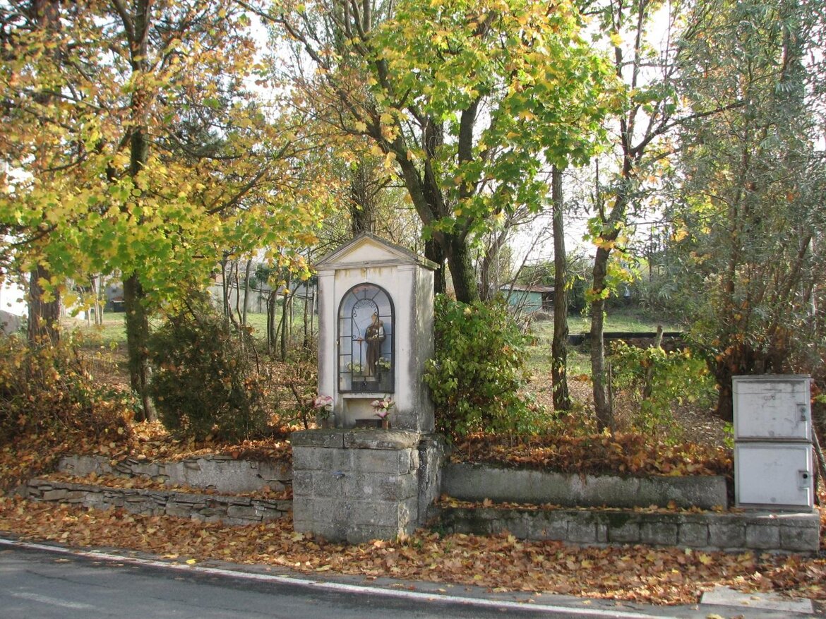 23c1a704-9863-4a9e-a317-8b74453f5ebf