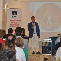 Giornata sulla KINESIOLOGIA MEDICA E ODONTOIATRICA Bari 2014 Giornata sulla KINESIOLOGIA MEDICA E ODONTOIATRICA Bari 2014