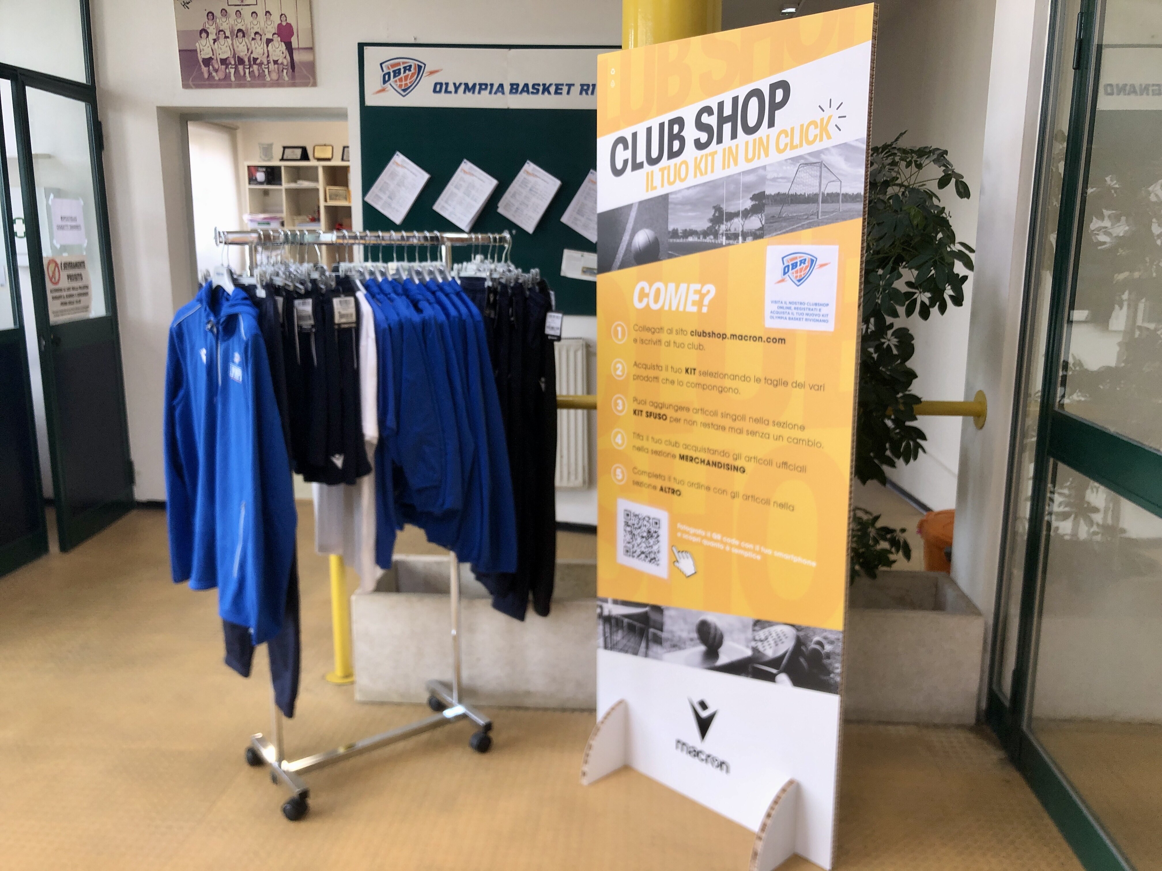 NUOVI KIT TRAINING OLYMPIA BASKET NUOVI KIT TRAINING OLYMPIA BASKET