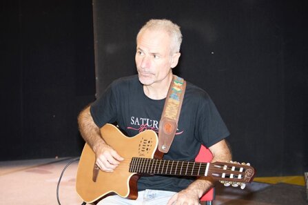 923a740025a63b6e5ab42c2f231407bb0adf09e9