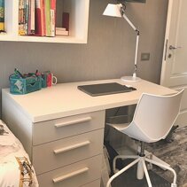 Realizzazione Progetto di Home Relooking Dettaglio nuovo scrittoio Cameretta