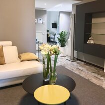 Realizzazione Progetto di Home Relooking Vista nuovi tavolini salotto e nuovo tappeto