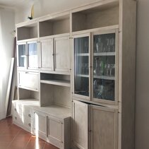 Studio Colore per Interni & Relooking zona giorno Foto Credenza trasformata in stile Chabby-chic con l'uso del colore
