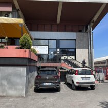 Progetto Rifacimento Facciate Foto scala principale di accesso al ristorante