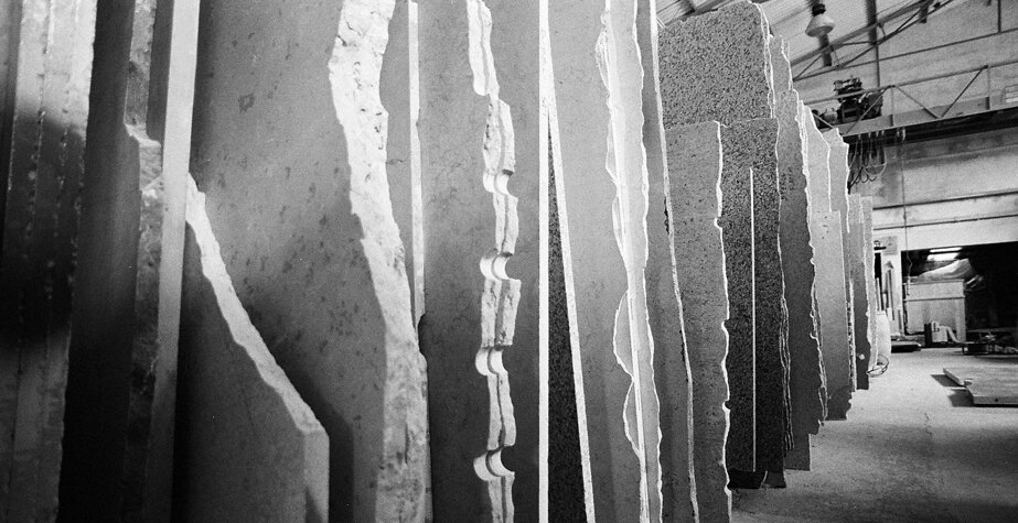 Marmi per l'Edilizia, per l'Arredamento e per la Funeraria Marmi per l'Edilizia, per l'Arredamento e per la Funeraria