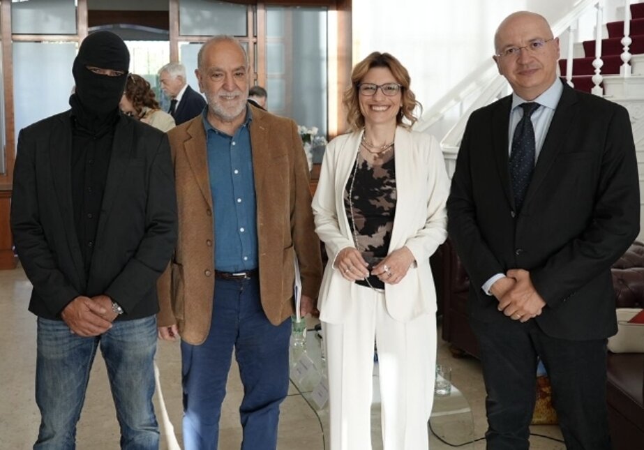 Autore, moderatore e relatori