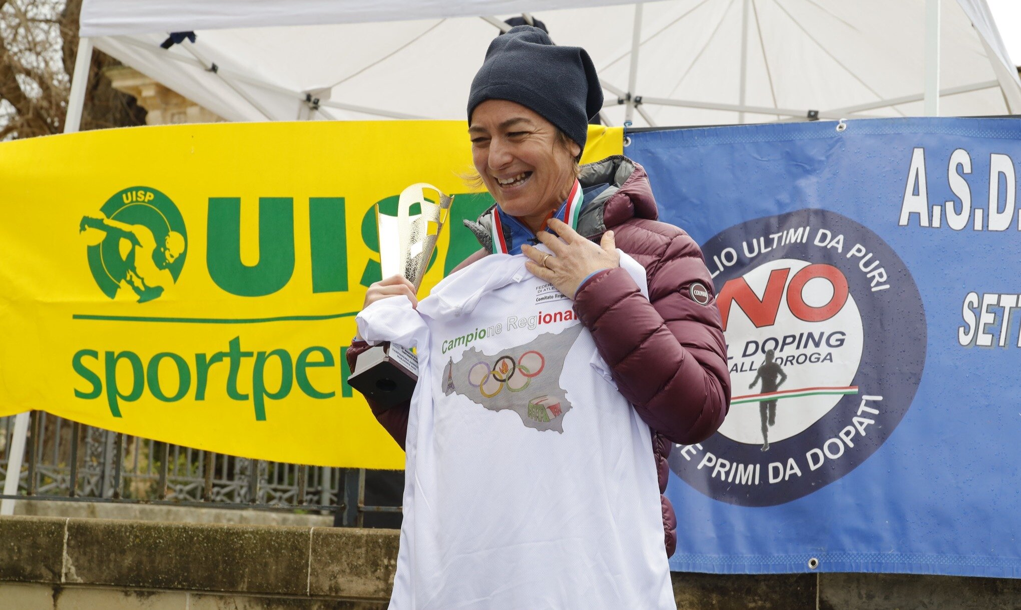 Ragusa: Lara La Pera si laurea campionessa regionale assoluta di maratona, Caterina Crucchi e Dario Cucchiara sul podio della mezza maratona.