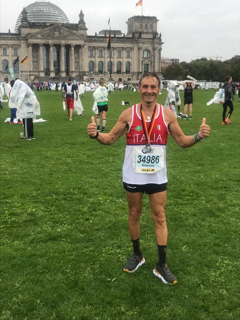 Nino Russo della Polisportiva Atletica Bagheria primo di categoria alla 46esima BMW Berlino Marathon