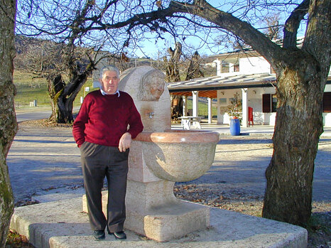 5fa17a31-c2b0-4ee2-bf96-93a1b2e90fb1