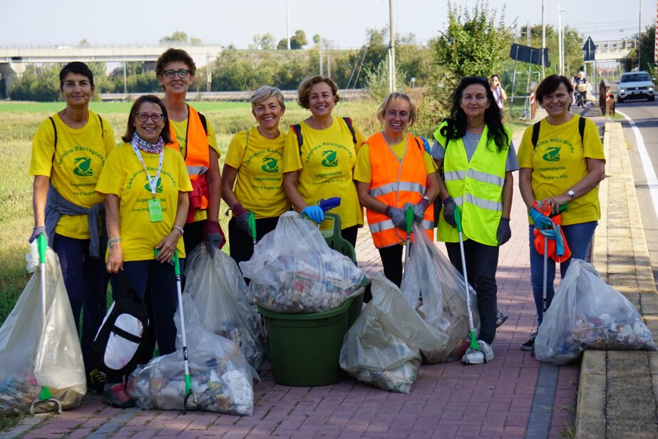 09a1518e1f146f7c16f399871ad3d9dfbcafcc39